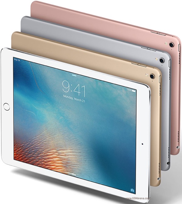iPad Pro 9.7 — angle 3
